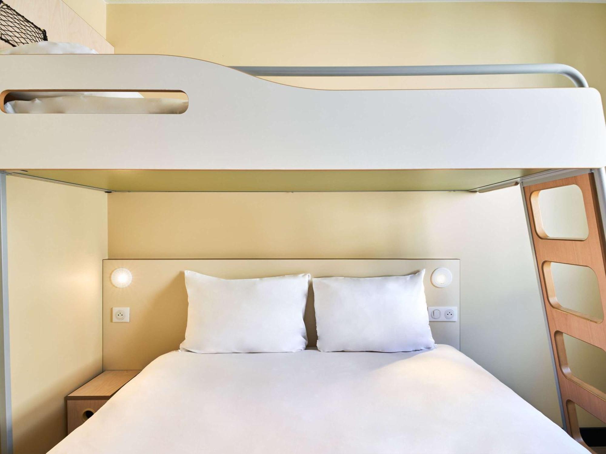 Ibis Budget Saint-Maurice Exterior foto