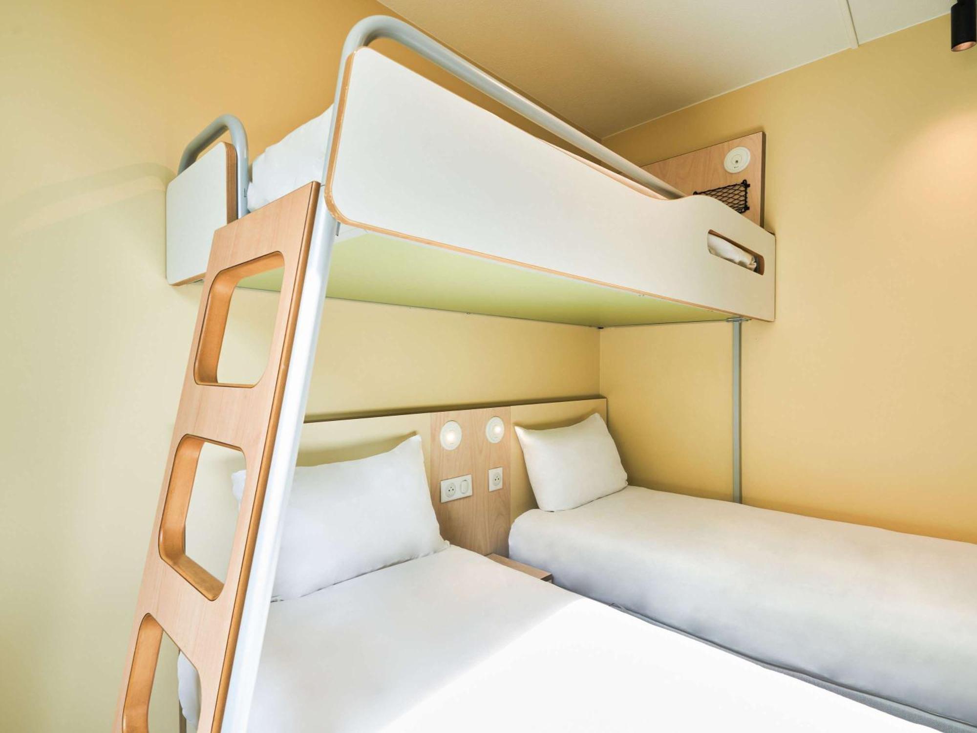 Ibis Budget Saint-Maurice Exterior foto
