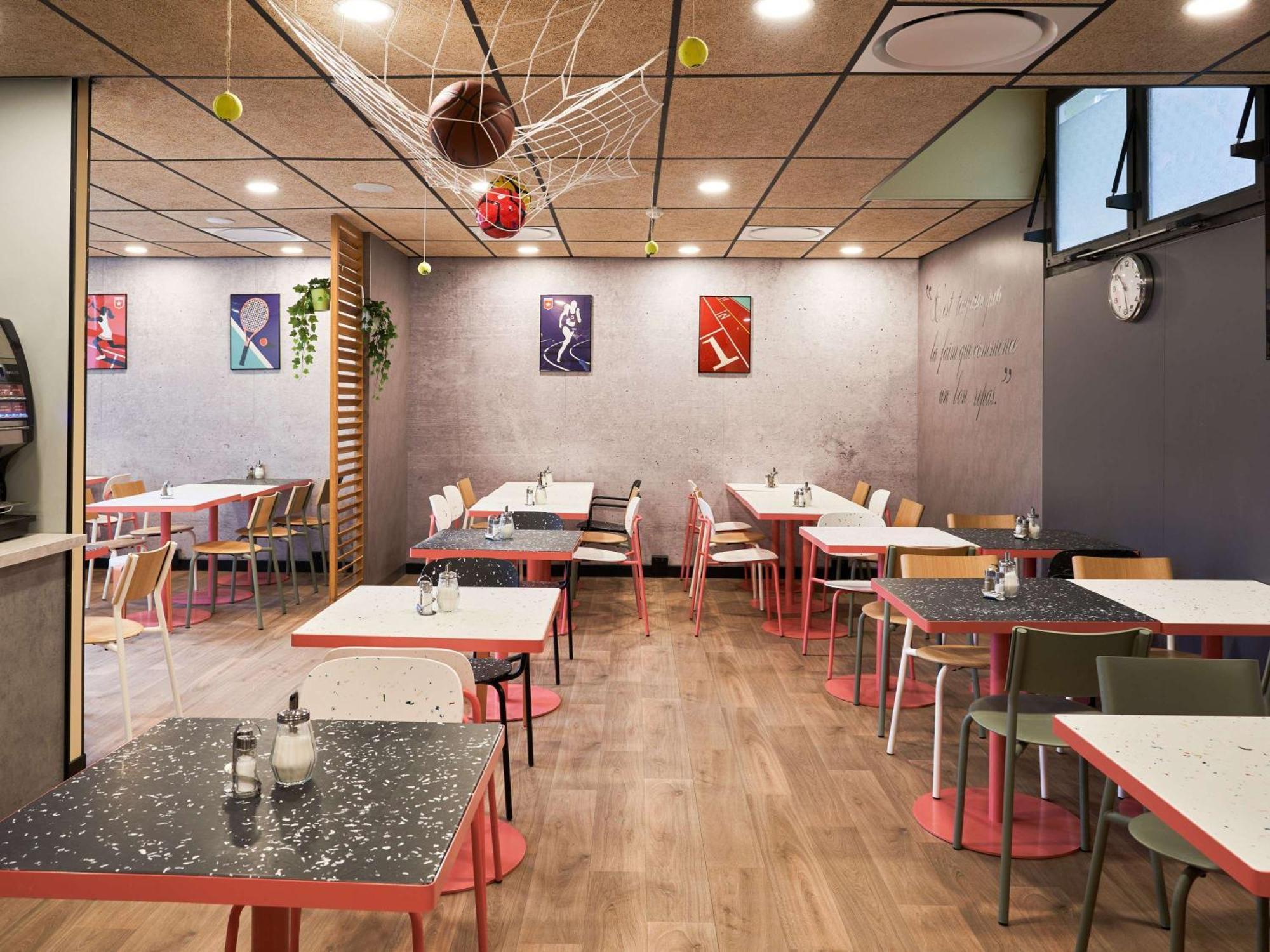 Ibis Budget Saint-Maurice Exterior foto